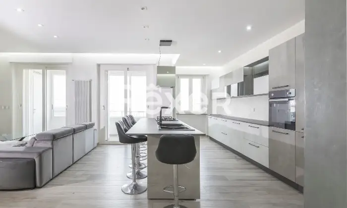 Rexer-Leini-Appartamento-ristrutturato-con-Box-auto-Altro