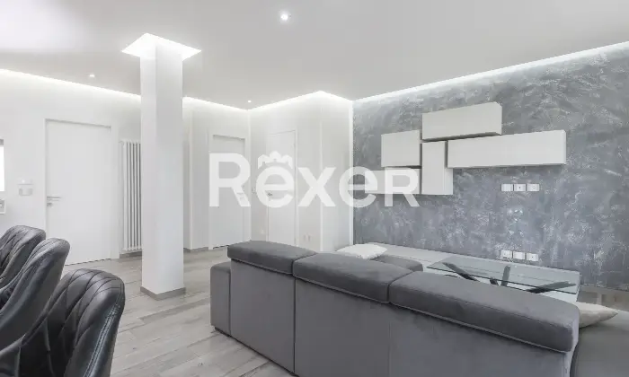 Rexer-Leini-Appartamento-ristrutturato-con-Box-auto-Altro