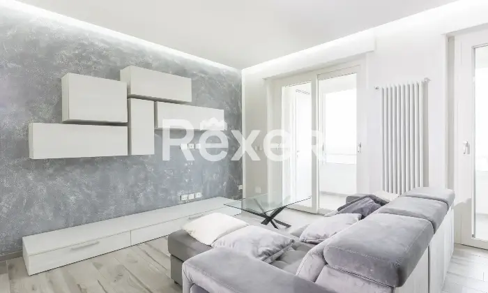 Rexer-Leini-Appartamento-ristrutturato-con-Box-auto-Altro