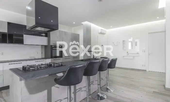 Rexer-Leini-Appartamento-ristrutturato-con-Box-auto-Altro