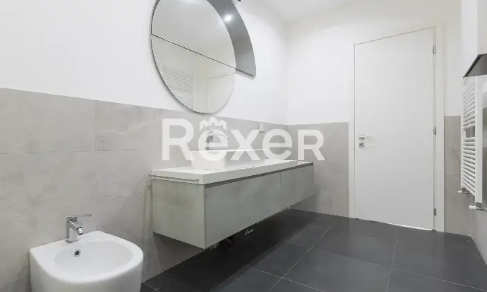 Rexer-Leini-Appartamento-ristrutturato-con-Box-auto-Altro