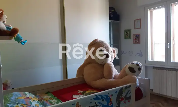 Rexer-Campi-Bisenzio-Vendesi-quadrilocale-Camera-da-letto