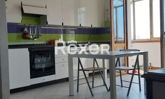 Rexer-Campi-Bisenzio-Vendesi-quadrilocale-Cucina