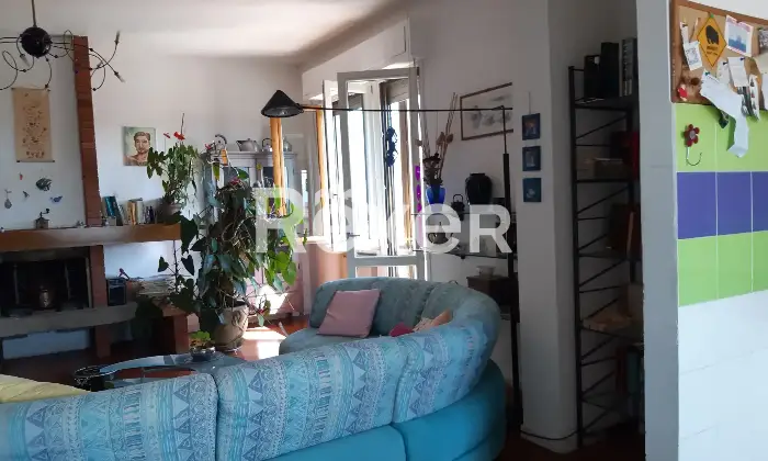 Rexer-Campi-Bisenzio-Vendesi-quadrilocale-Salone