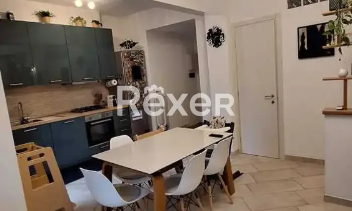 Rexer-Milano-Trilocale-ristrutturato-con-cantina-Altro