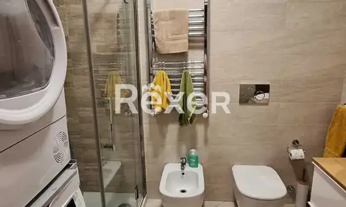 Rexer-Milano-Trilocale-ristrutturato-con-cantina-Altro