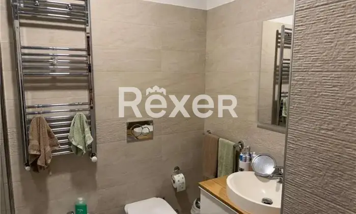 Rexer-Milano-Trilocale-ristrutturato-con-cantina-Altro