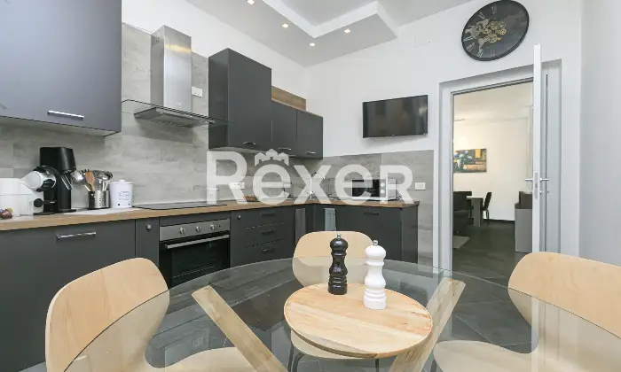 Rexer-Genova-Splendido-appartamento-con-ascensore-Altro