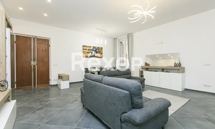 Rexer-Genova-Splendido-appartamento-con-ascensore-Altro