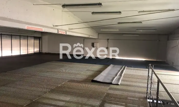 Rexer-Cadeo-Immobile-commerciale-e-residenziale-in-vendita-in-via-Emilia-a-Cadeo-Altro