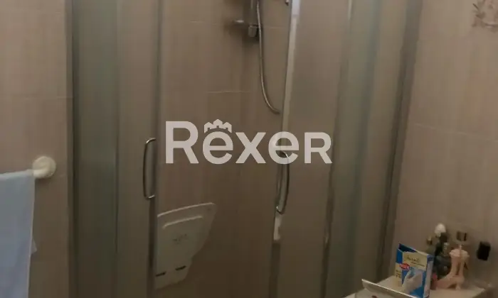 Rexer-Cadeo-Immobile-commerciale-e-residenziale-in-vendita-in-via-Emilia-a-Cadeo-Altro