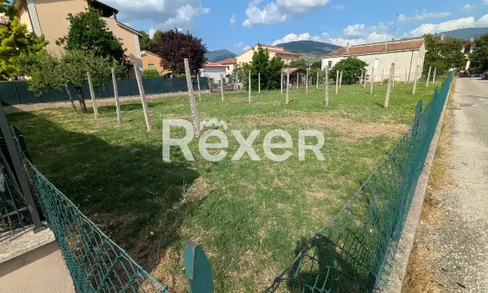 Rexer-Foligno-Terreno-edificabile-di-mq-con-annesso-magazzino-e-tutti-i-servizi-Altro