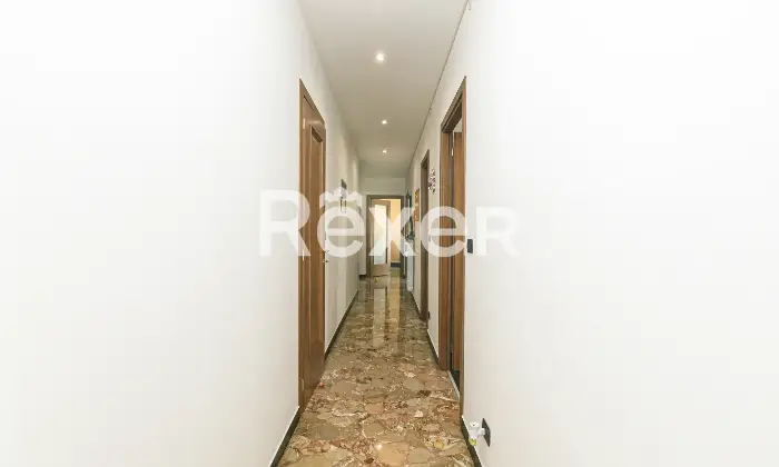 Rexer-Genova-Appartamento-piano-alto-con-posto-auto-Altro