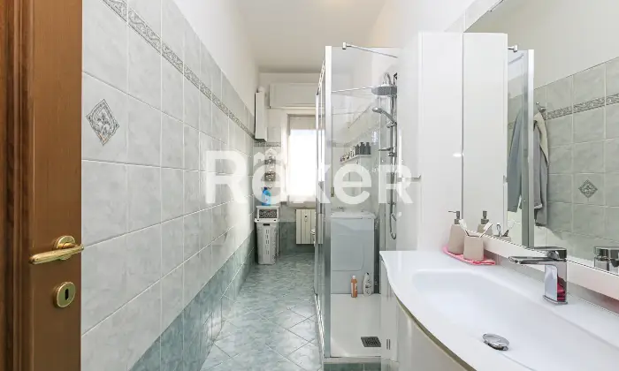 Rexer-Genova-Appartamento-piano-alto-con-posto-auto-Altro