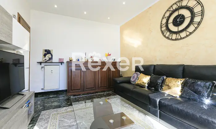 Rexer-Genova-Appartamento-piano-alto-con-posto-auto-Altro