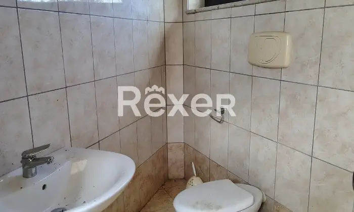 Rexer-Capistrano-Villa-indipendente-con-dependance-e-ampio-terreno-Altro