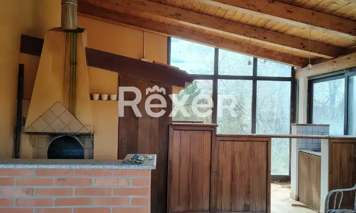 Rexer-Capistrano-Villa-indipendente-con-dependance-e-ampio-terreno-Altro