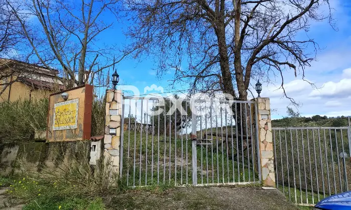 Rexer-Capistrano-Villa-indipendente-con-dependance-e-ampio-terreno-Altro