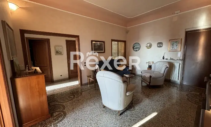 Rexer-Savona-Ampia-metratura-con-vista-panoramica-in-stabile-depoca-Altro