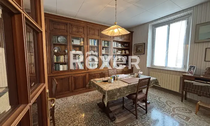 Rexer-Savona-Ampia-metratura-con-vista-panoramica-in-stabile-depoca-Altro