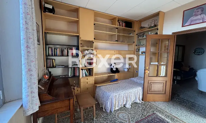 Rexer-Savona-Ampia-metratura-con-vista-panoramica-in-stabile-depoca-Altro