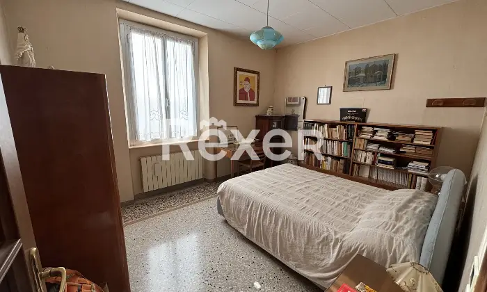 Rexer-Savona-Ampia-metratura-con-vista-panoramica-in-stabile-depoca-Altro