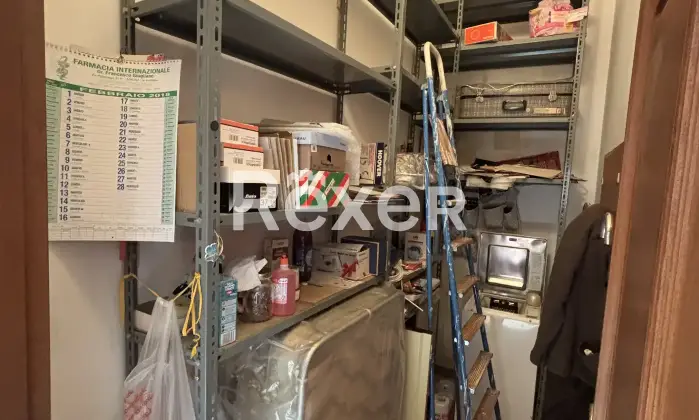 Rexer-Savona-Ampia-metratura-con-vista-panoramica-in-stabile-depoca-Altro