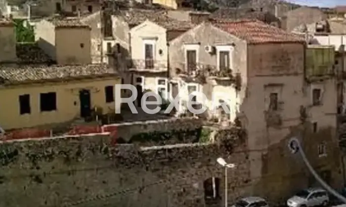 Rexer-Modica-Appartamento-su-due-piani-in-vendita-in-Via-Sbalzo-a-Modica-Altro