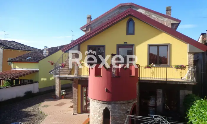 Rexer-Calendasco-Ostello-con-Bar-e-Ristorante-in-vendita-a-Calendasco-Via-Giuseppe-Mazzini-Altro