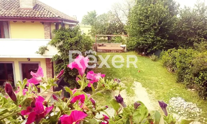 Rexer-Calendasco-Ostello-con-Bar-e-Ristorante-in-vendita-a-Calendasco-Via-Giuseppe-Mazzini-Altro