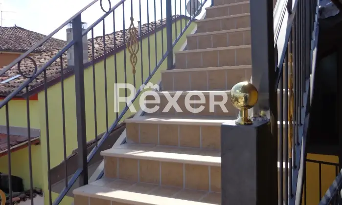 Rexer-Calendasco-Ostello-con-Bar-e-Ristorante-in-vendita-a-Calendasco-Via-Giuseppe-Mazzini-Altro