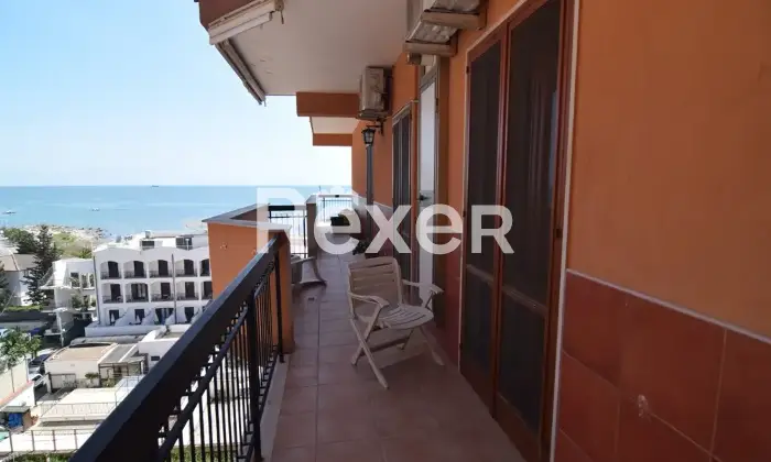 Rexer-Manfredonia-Trilocale-luminoso-con-box-e-accesso-al-terrazzo-APE-CLASSE-C-Altro