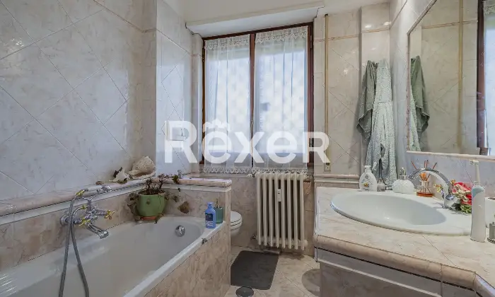 Rexer-Roma-Attico-originariamente-composto-da-due-appartamenti-Altro