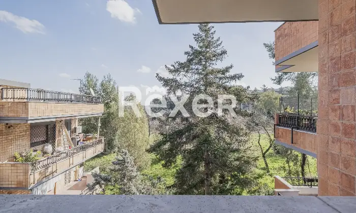 Rexer-Roma-Attico-originariamente-composto-da-due-appartamenti-Altro