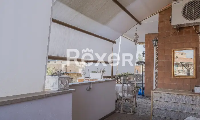 Rexer-Roma-Attico-originariamente-composto-da-due-appartamenti-Altro