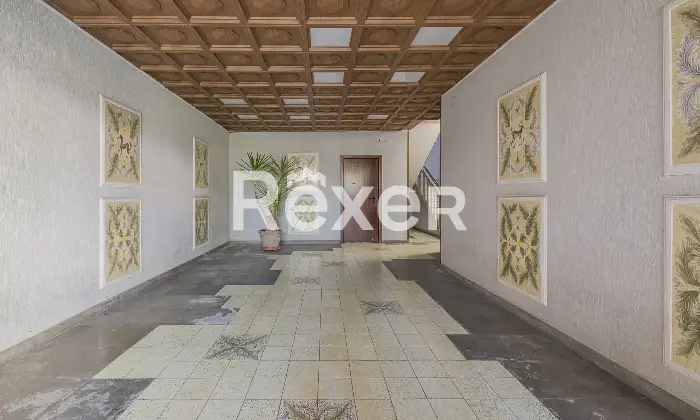 Rexer-Roma-Attico-originariamente-composto-da-due-appartamenti-Altro