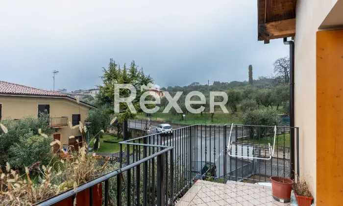 Rexer-Toscolano-Maderno-TRILOCALE-CON-LOGGIA-VISTA-LAGO-E-PISCINA-Altro