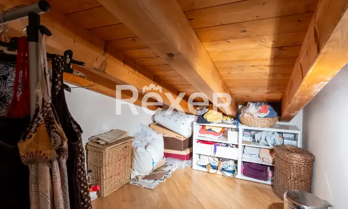 Rexer-Toscolano-Maderno-TRILOCALE-CON-LOGGIA-VISTA-LAGO-E-PISCINA-Altro