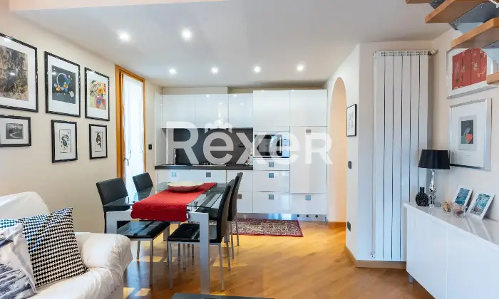 Rexer-Toscolano-Maderno-TRILOCALE-CON-LOGGIA-VISTA-LAGO-E-PISCINA-Altro