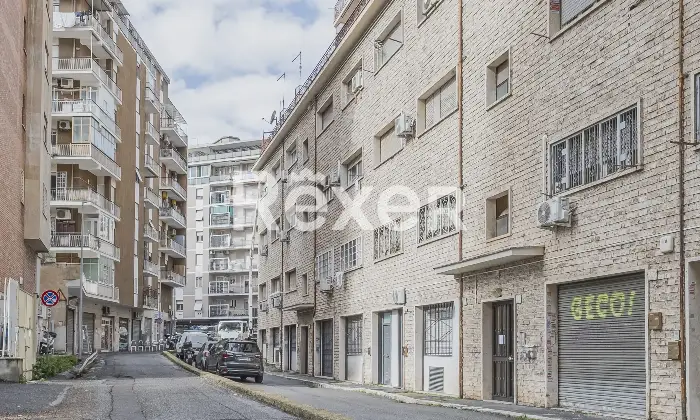 Rexer-Roma-BILOCALE-PIANO-TERRA-CON-POSSIBILITA-POSTO-AUTO-Altro