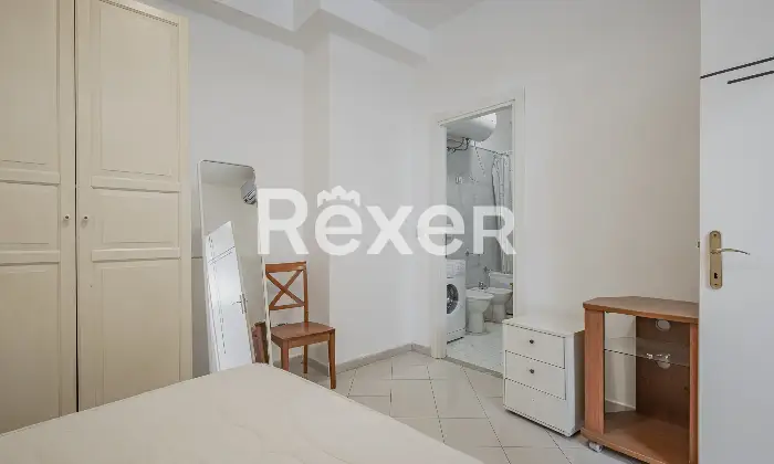 Rexer-Roma-BILOCALE-PIANO-TERRA-CON-POSSIBILITA-POSTO-AUTO-Altro