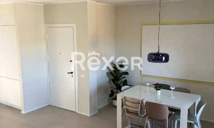 Rexer-Barzan-Trilocale-ristrutturato-Barzan-Salone