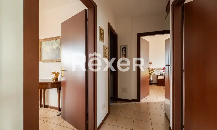 Rexer-Cormano-TRILOCALE-TERRAZZO-E-BOX-Altro