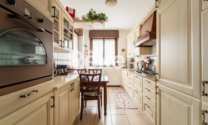 Rexer-Cormano-TRILOCALE-TERRAZZO-E-BOX-Altro