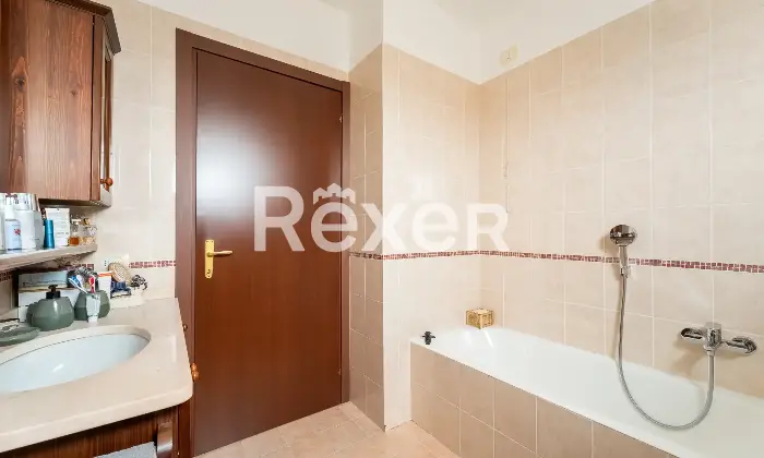 Rexer-Cormano-TRILOCALE-TERRAZZO-E-BOX-Altro