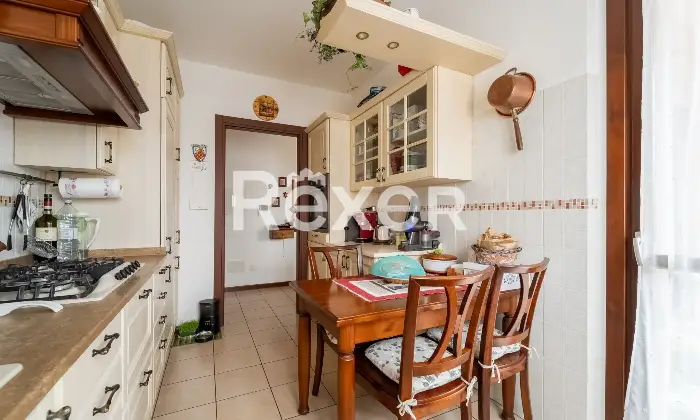 Rexer-Cormano-TRILOCALE-TERRAZZO-E-BOX-Altro