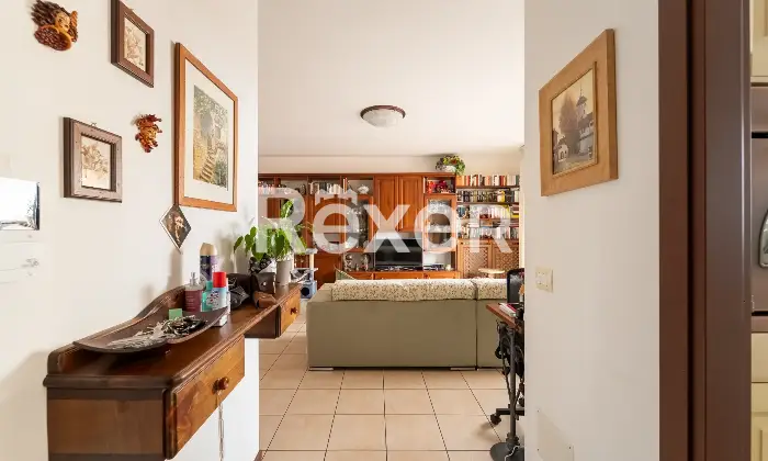 Rexer-Cormano-TRILOCALE-TERRAZZO-E-BOX-Altro