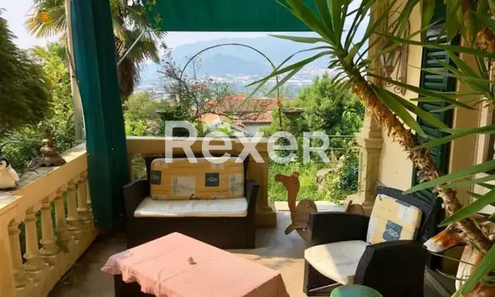 Rexer-Calolziocorte-Villa-di-lusso-con-piscina-sauna-e-parco-privato-mq-Altro