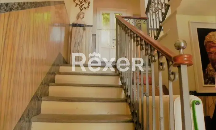 Rexer-Calolziocorte-Villa-di-lusso-con-piscina-sauna-e-parco-privato-mq-Altro