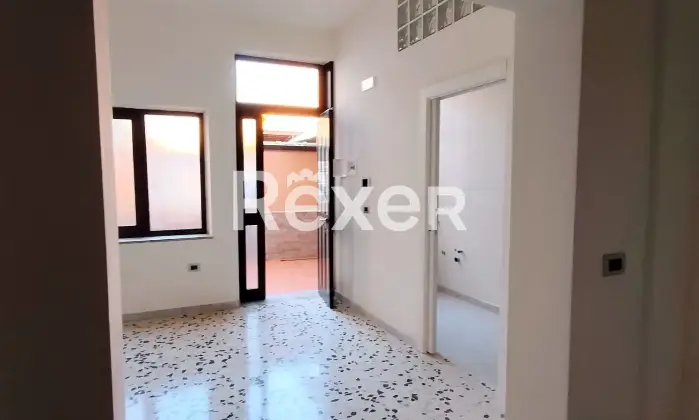 Rexer-Sparanise-Intero-edificio-in-vendita-in-via-Via-F-De-Renzis-a-Sparanise-Altro